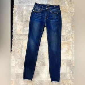 Women’s Judy Blue 0/24 skinny fit jeans like new distressed